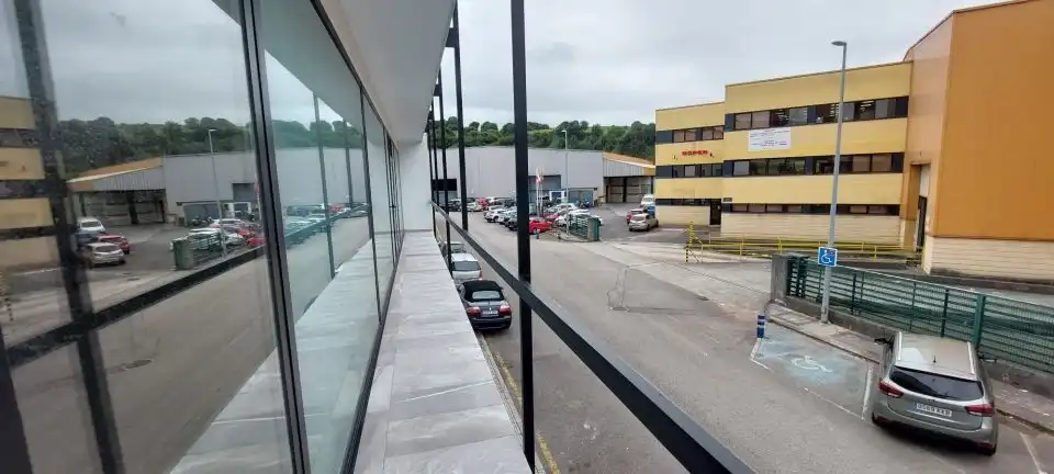 Außenansicht von Fabrikhallen zur Miete in Camargo