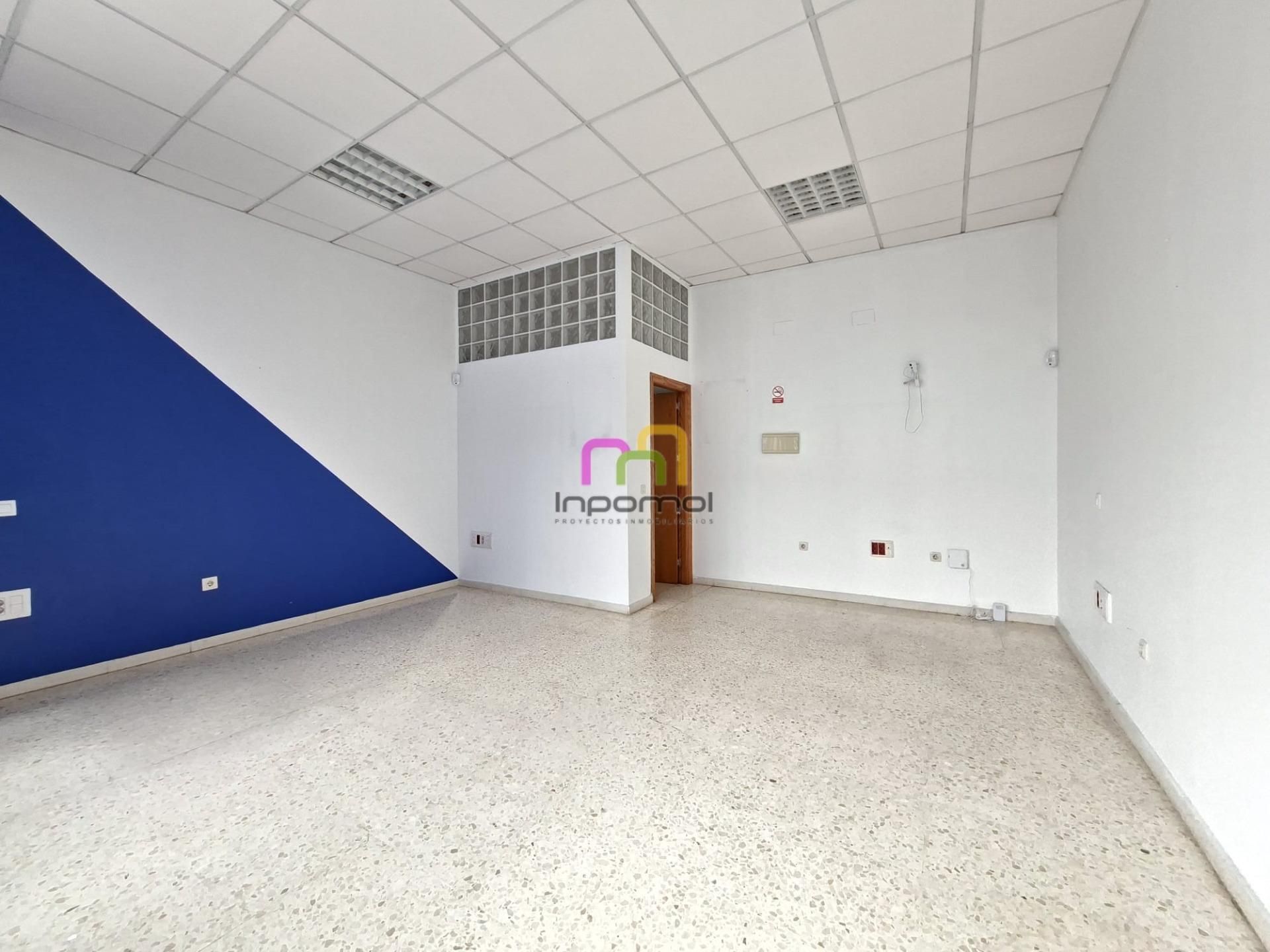 Premises to rent in Badajoz Capital  with Air Conditioner