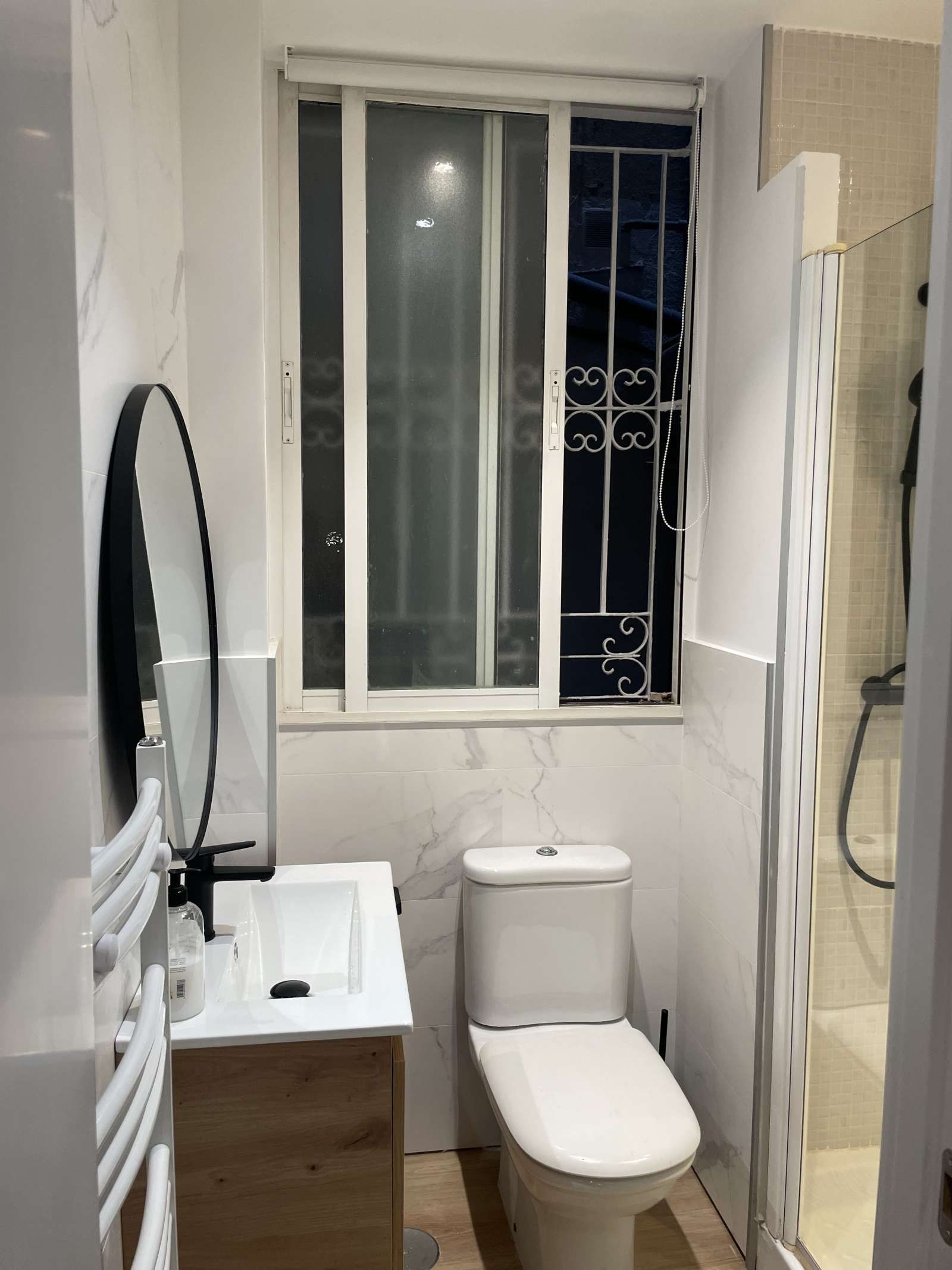 Bany de Estudi per a compartir en  Madrid Capital amb Aire condicionat, Calefacció i Terrassa