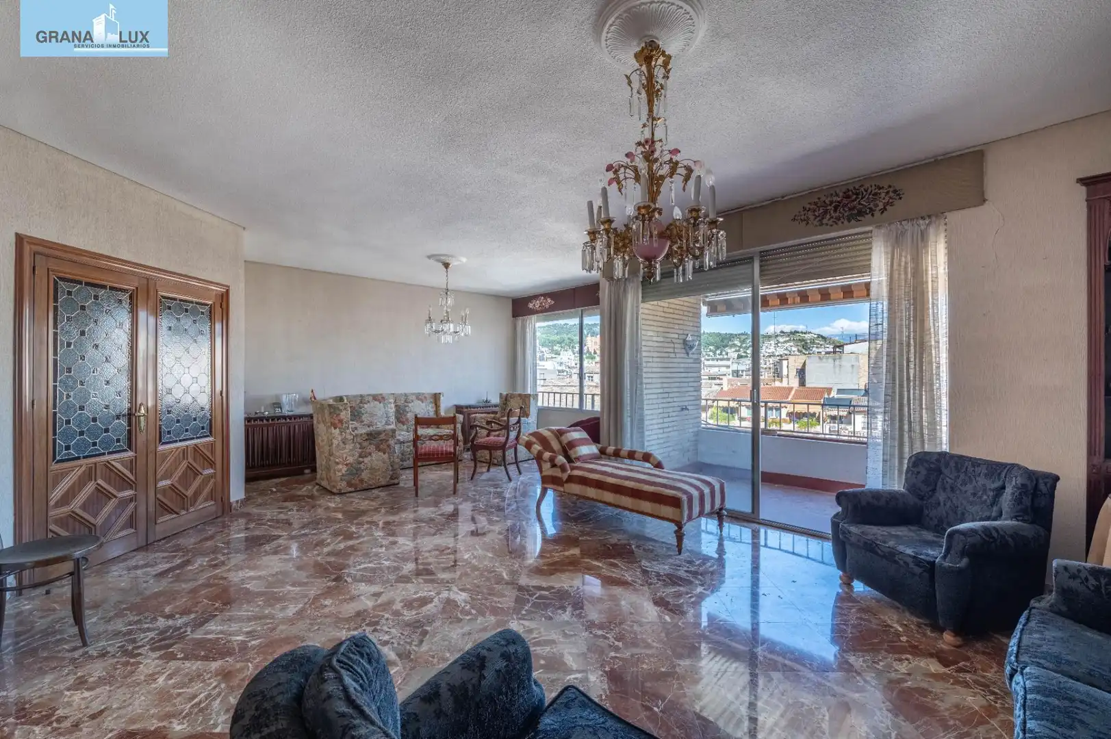 Sala de estar de Piso en venta en Granada con Terraza y Balcón