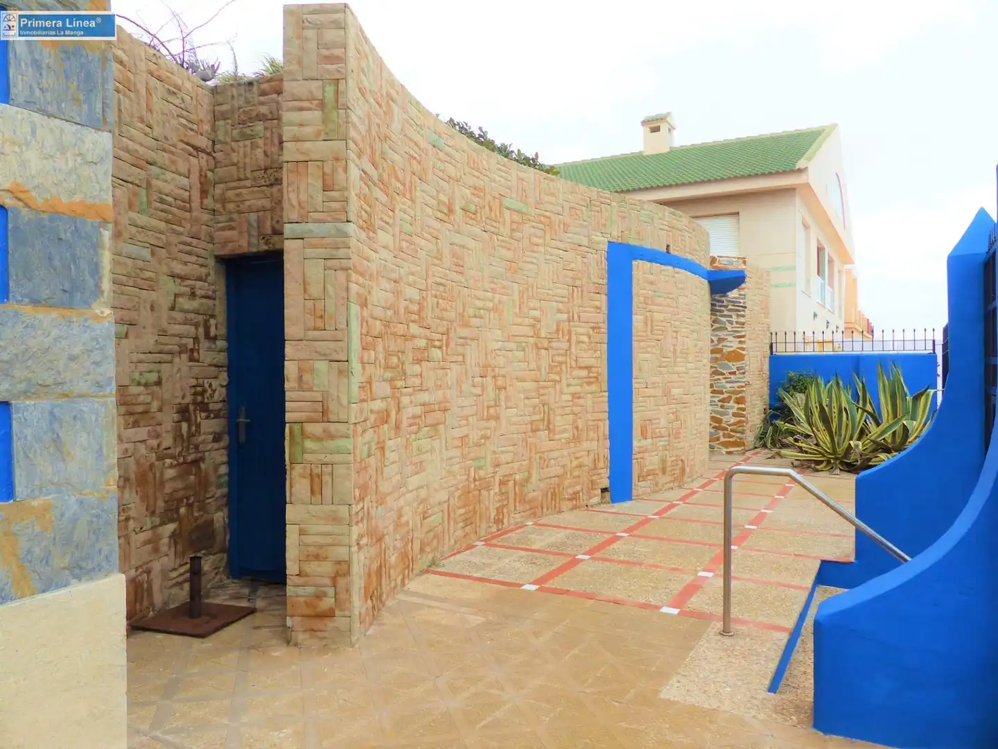 Vista exterior de Casa o chalet en venta en Cartagena con Calefacción, Jardín privado y Parquet