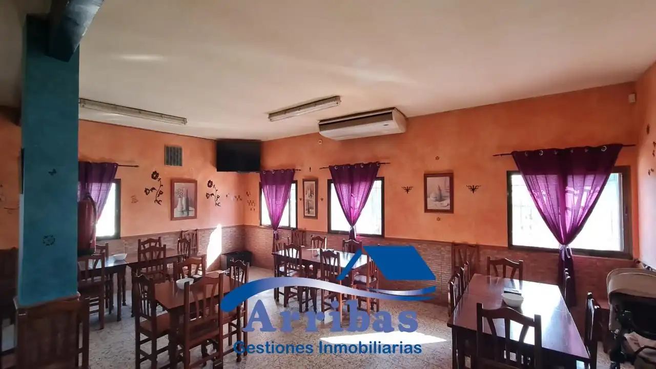 Local en venta en Escalona con Aire acondicionado y Calefacción