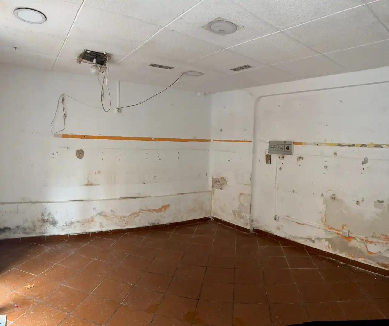 Local comercial en venta en Avenida de la Paz 38, imagen 17
