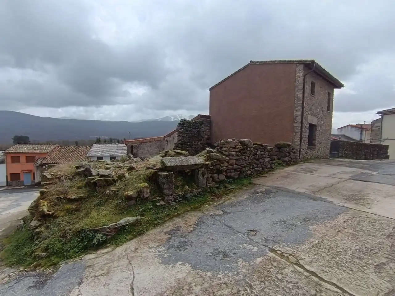 Casa o xalet en venda en Solana de Ávila amb Calefacció i Moblat