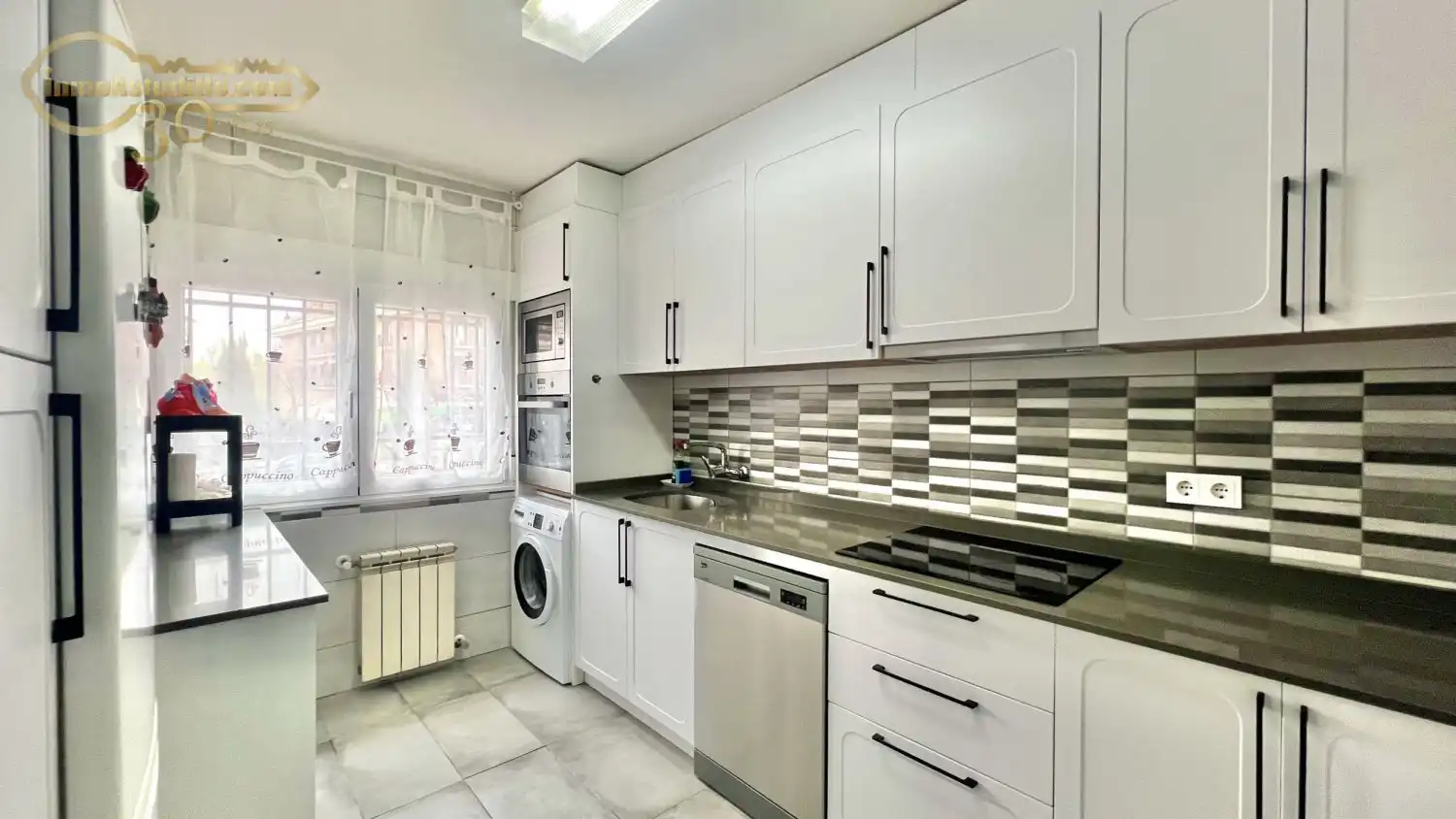 Cocina de Casa adosada de alquiler en Villaviciosa de Odón con Aire acondicionado y Calefacción