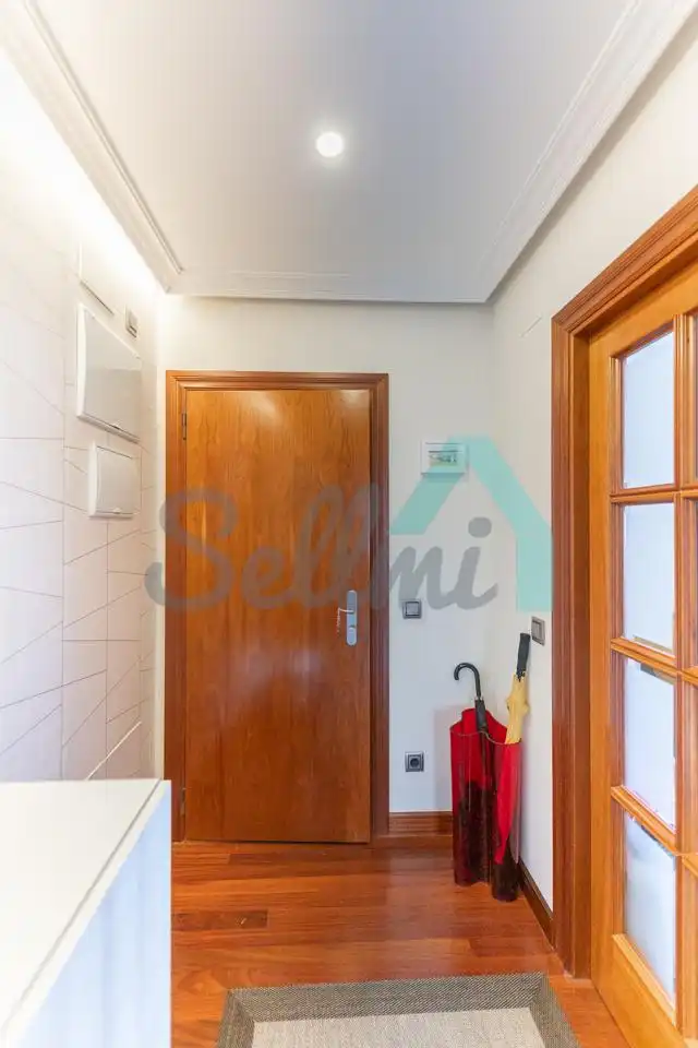 Flat for rent in Oviedo   with Heating, Parquet flooring and Furnished