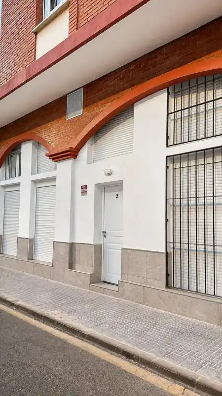 Vista exterior de Planta baixa en venda en Málaga amb Aire condicionat i Calefacció