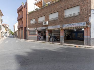 Local comercial en venda a Calle Calle Lepanto 41