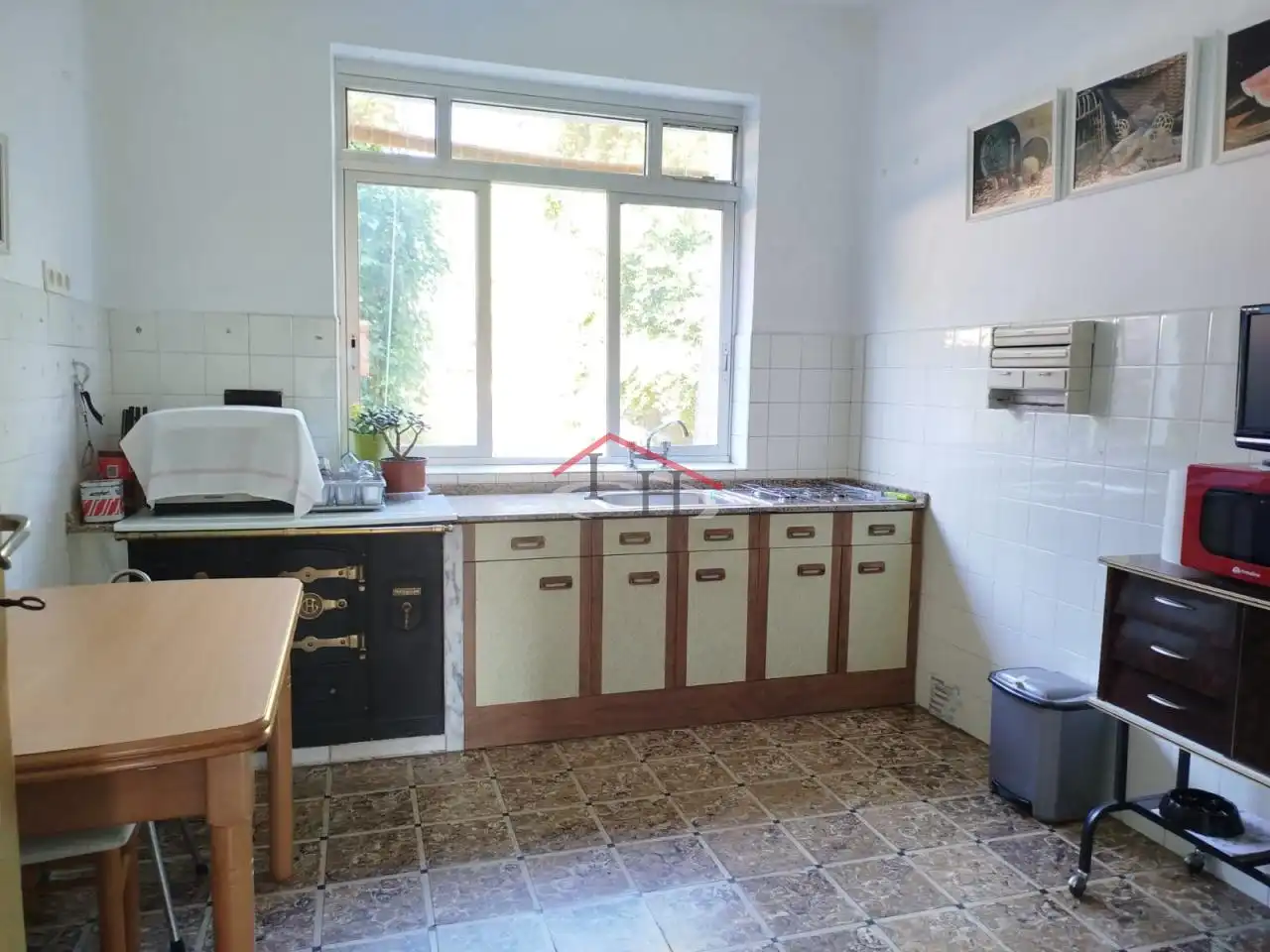 Cuina de Casa o xalet en venda en Onzonilla amb Jardí privat i Traster