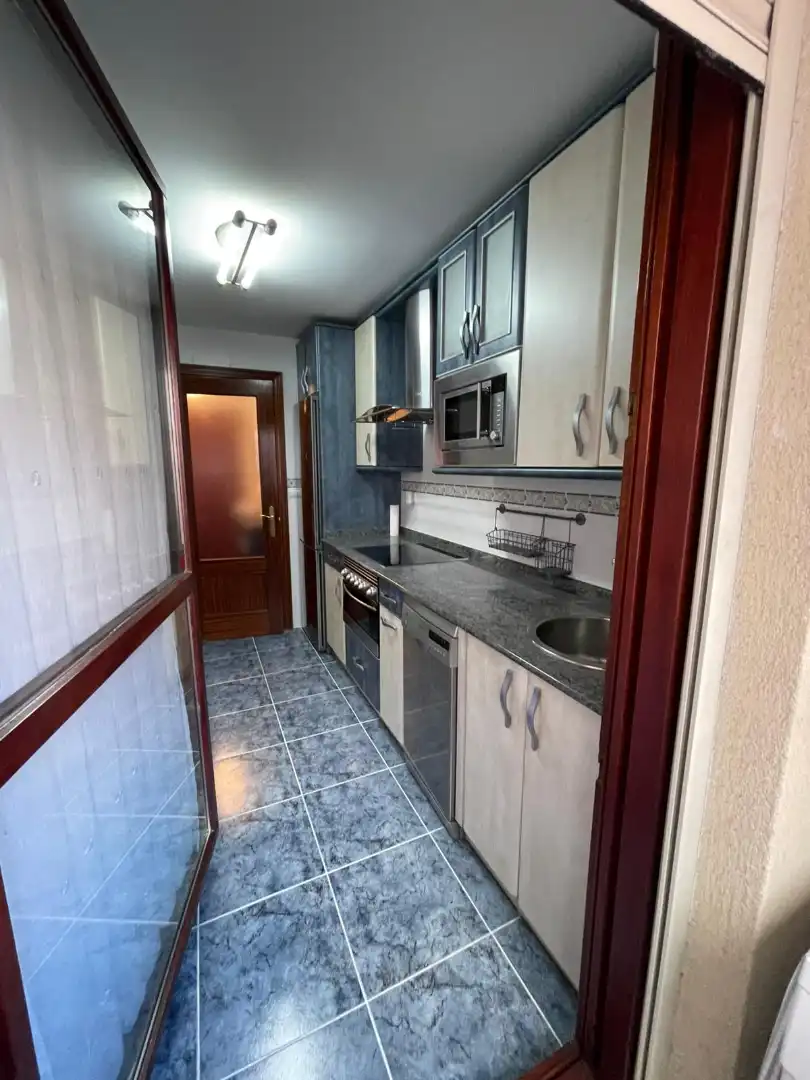 Cuina de Pis en venda en Barakaldo  amb Calefacció, Parquet i Traster