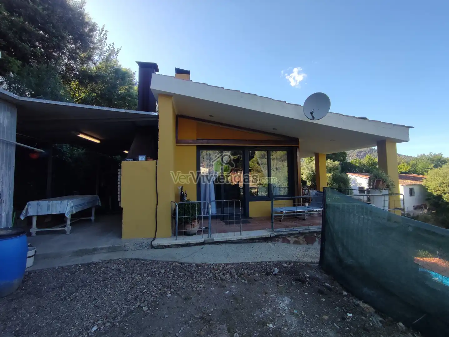 Vista exterior de Casa o chalet en venta en Torrelles de Llobregat con Aire acondicionado, Calefacción y Jardín privado