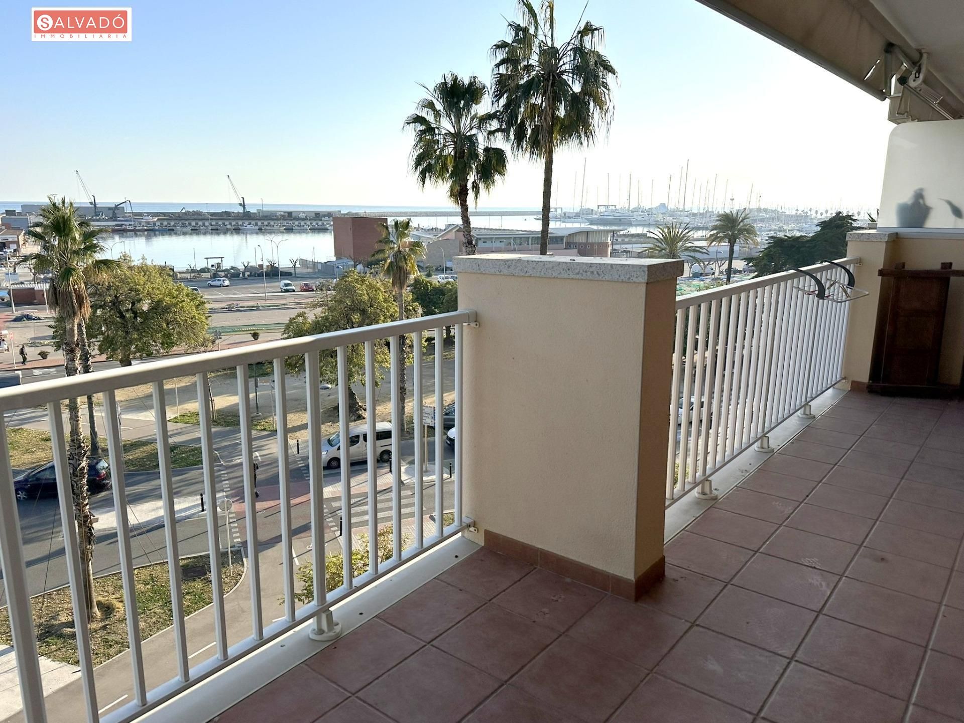 Balcony of Flat for sale in Vilanova i la Geltrú  with Air Conditioner, Heating and Parquet flooring