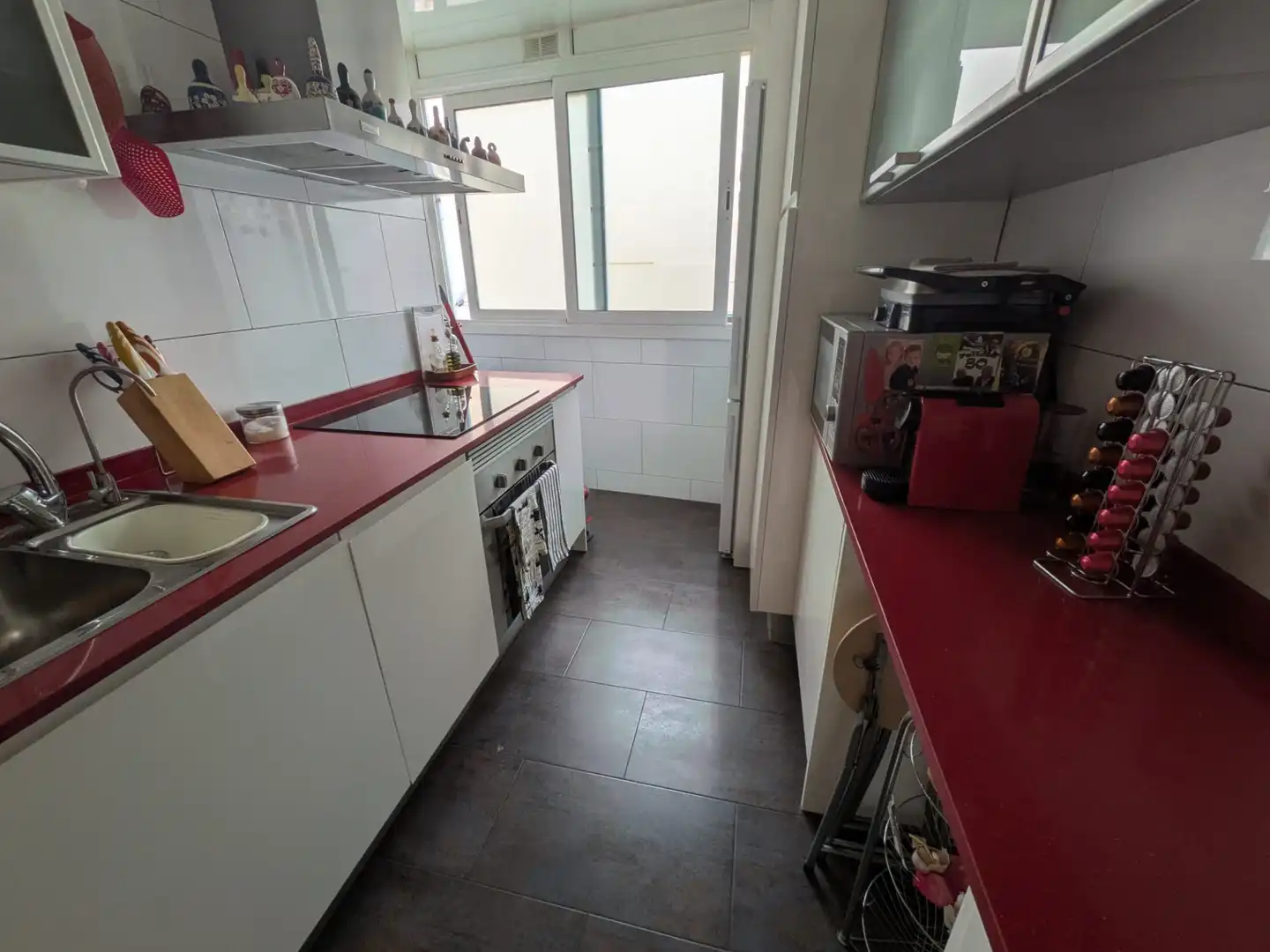 Küche von Wohnung zum Verkauf in Sant Joan Despí mit Klimaanlage, Heizung und Parkett