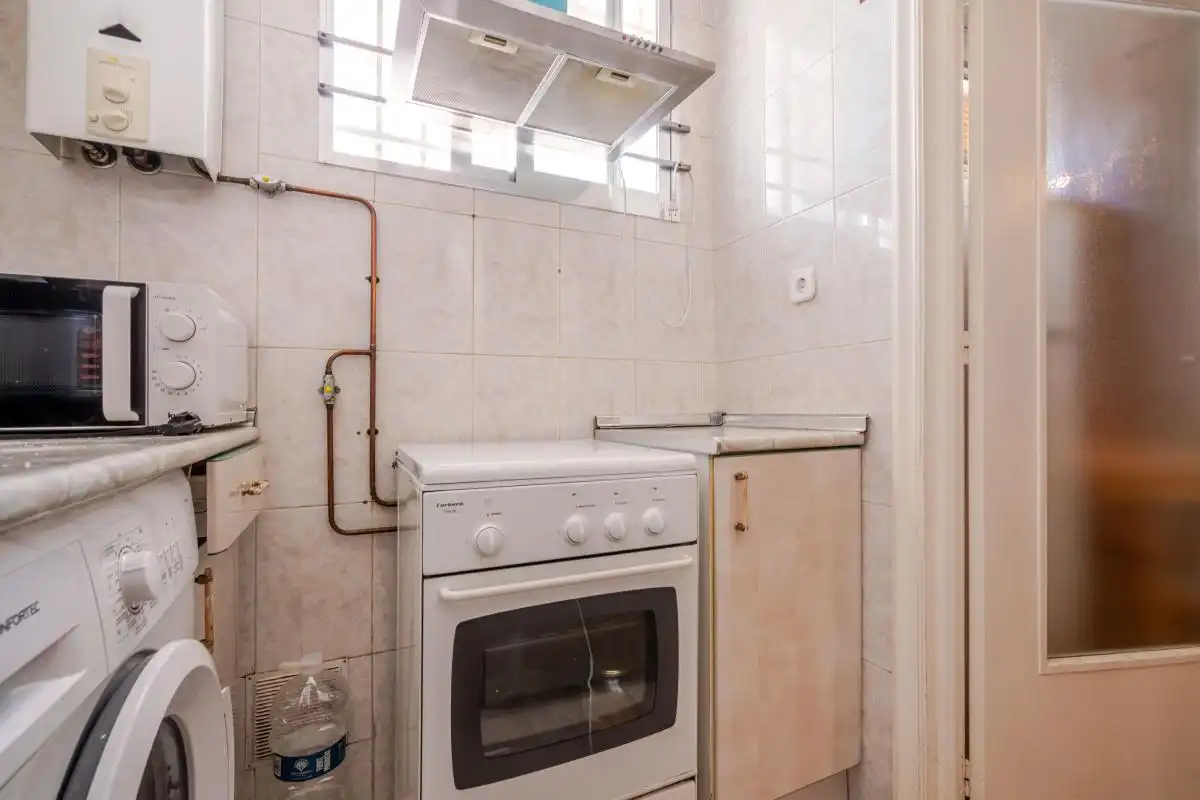 Kitchen of Flat for sale in Madrid  with Heating and Storage room