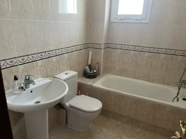 Bathroom of Flat for rent in Tarragona  with Heating, Furnished and Oven