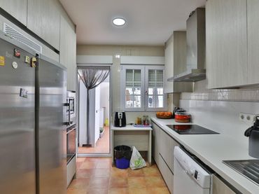 Casa aparellada en venda a Calle el Torcal