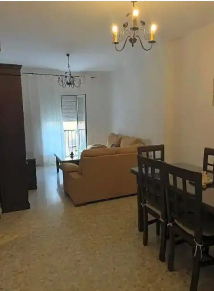 Sala d'estar de Pis de lloguer en Dos Hermanas amb Aire condicionat, Moblat i Rentadora