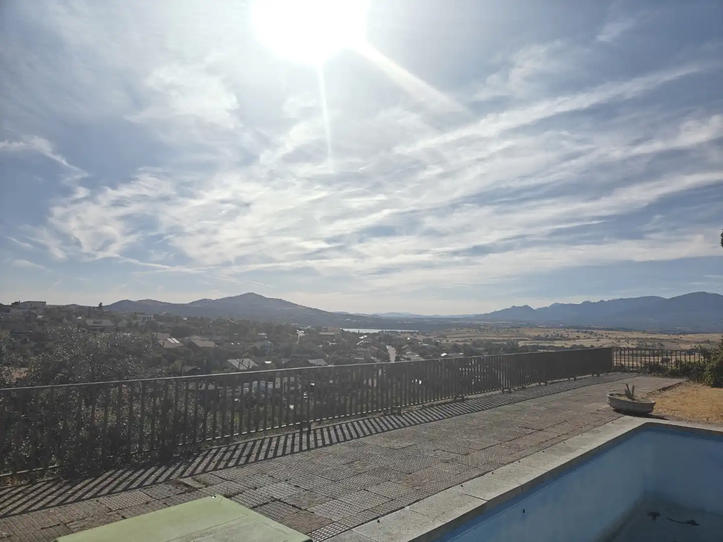 Vista exterior de Casa o chalet en venta en Los Cotos de Monterrey