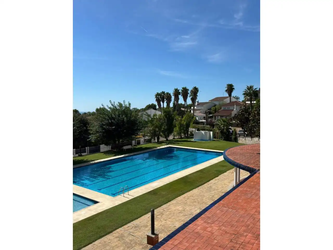 Piscina de Piso en venta en Vallpineda - Rocamar