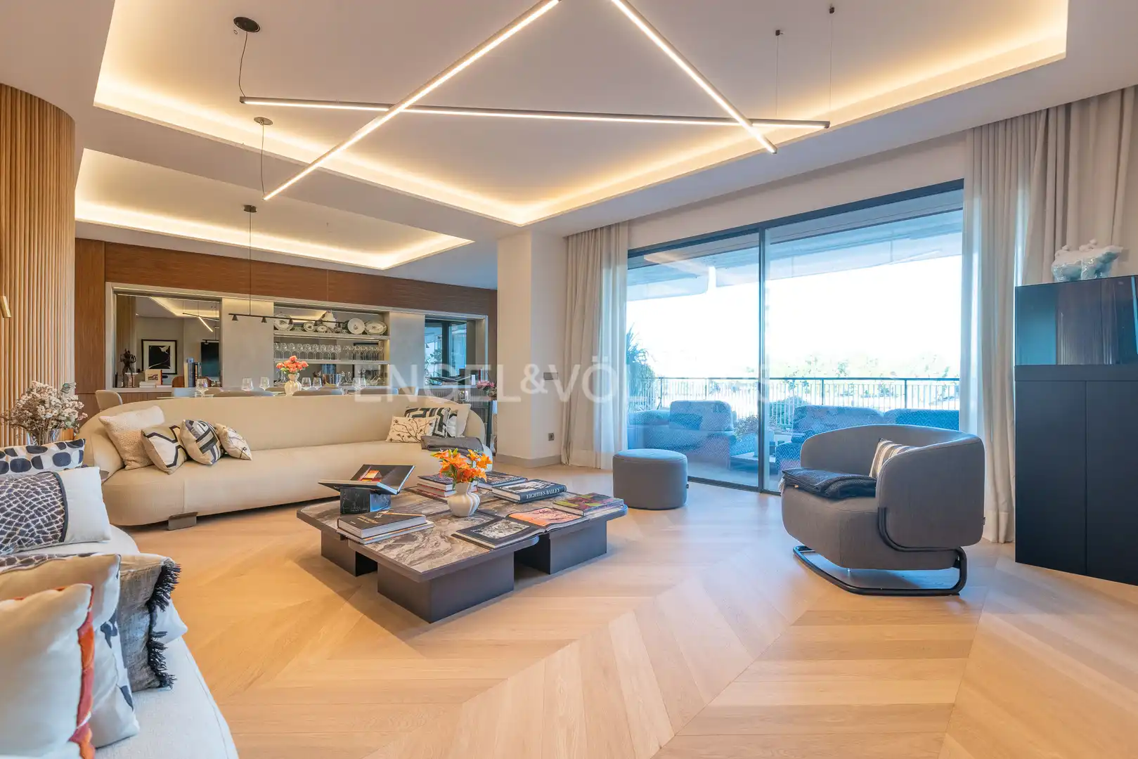 Living room of Flat for sale in Sevilla  with Air Conditioner, Heating and Terrace