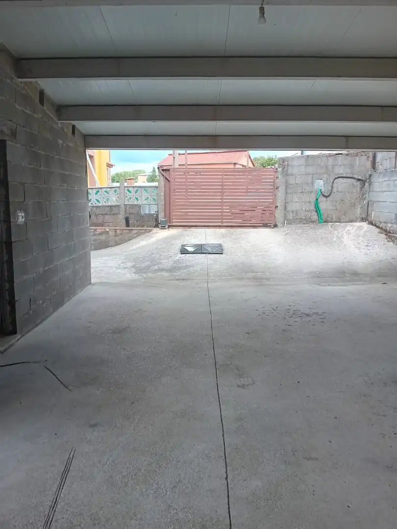 Parking de Casa o chalet en venta en Vigo  con Jardín privado y Balcón