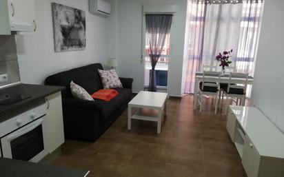 Sala d'estar de Apartament de lloguer en  Murcia Capital amb Aire condicionat i Balcó