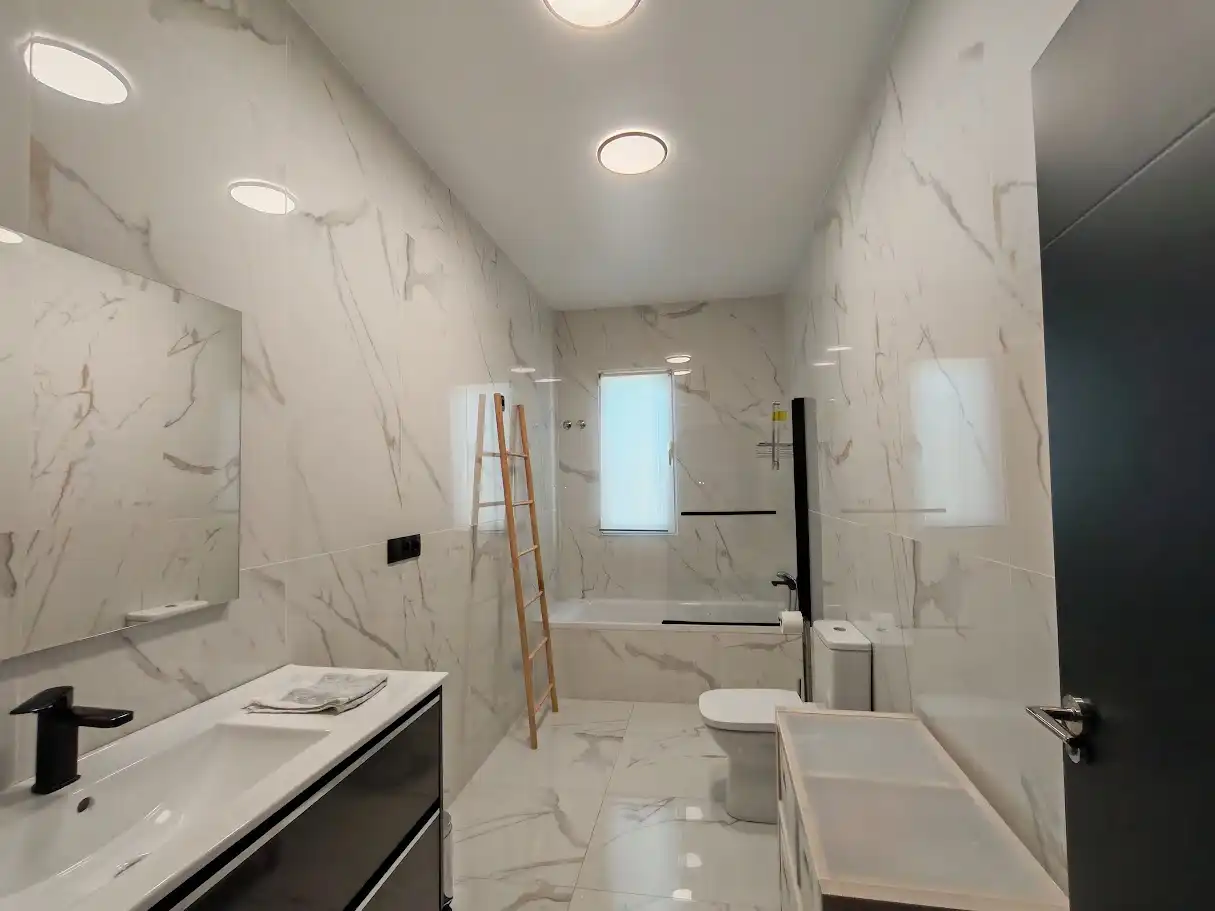 Baño de Casa o chalet en venta en Elche / Elx con Aire acondicionado, Calefacción y Jardín privado