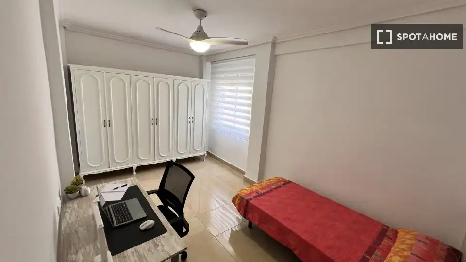 Habitación en Carrús Este