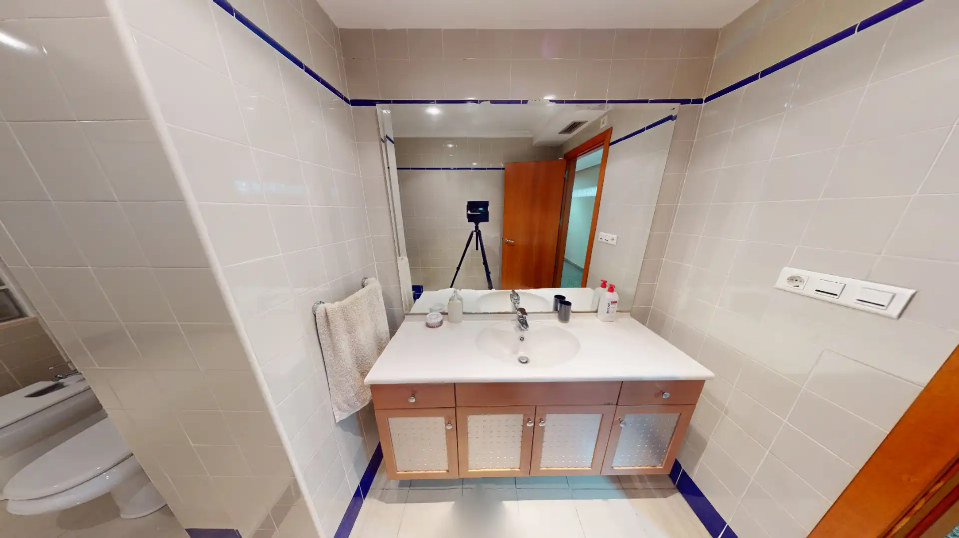 Bathroom of Flat for sale in Elche / Elx  with Air Conditioner and Heating