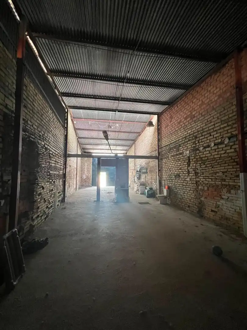 Nau industrial en venda en Los Palacios y Villafranca