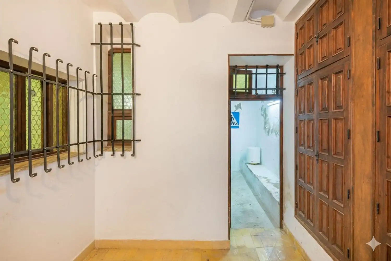 Einfamilien-Reihenhaus zum Verkauf in Benidorm mit Klimaanlage, Terrasse und Abstellraum