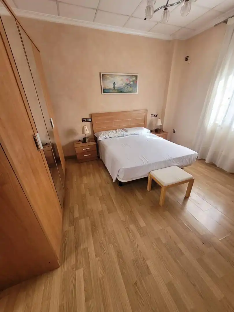 Casa aparellada amb terrassa en venda a Calle MAYOR, imagen 7