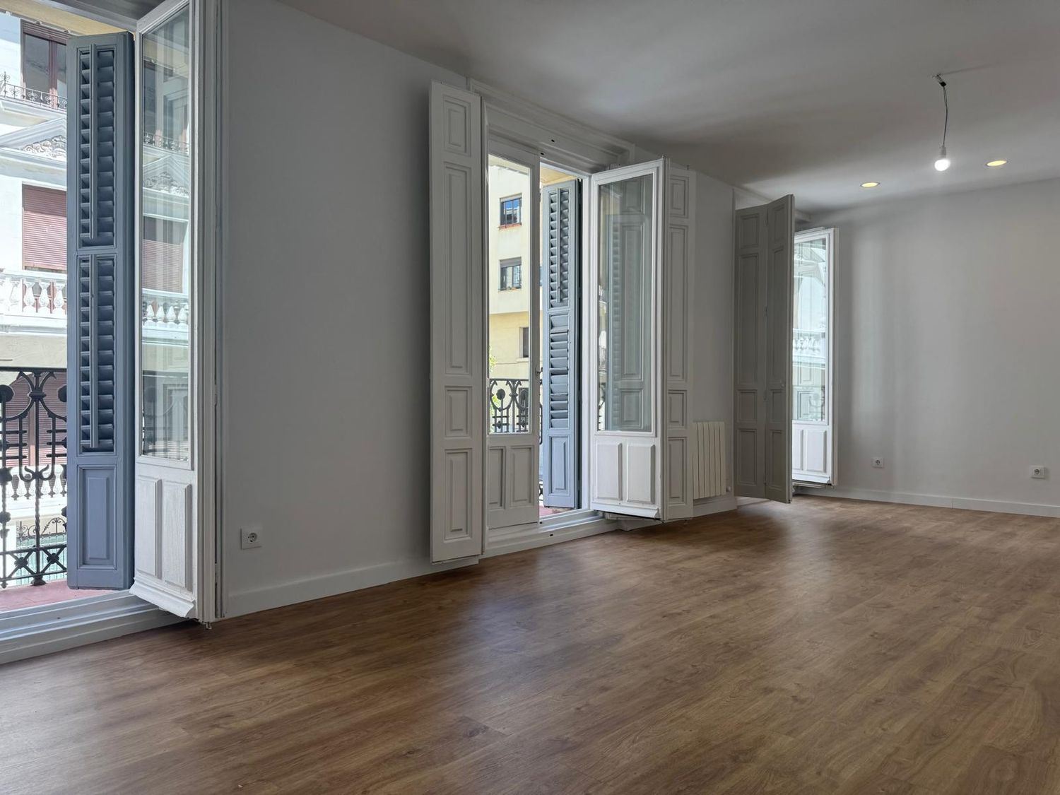 Bedroom of Flat to rent in  Madrid Capital  with Heating and Swimming Pool