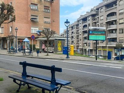 Exterior view of Flat for sale in Portugalete  with Heating, Furnished and Oven