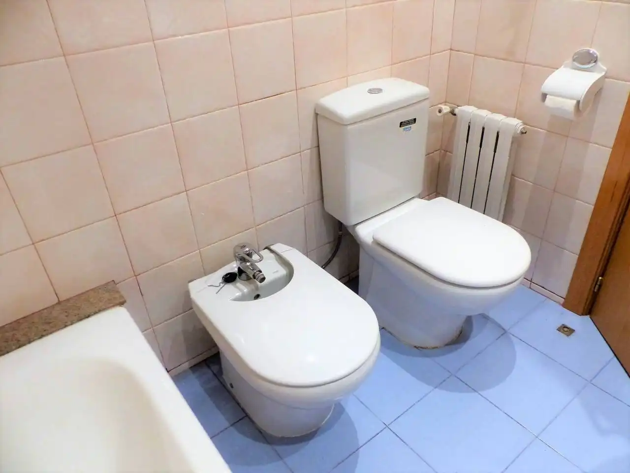 Badezimmer von Wohnung zur Miete in Vic mit Heizung, Möbliert und Balkon