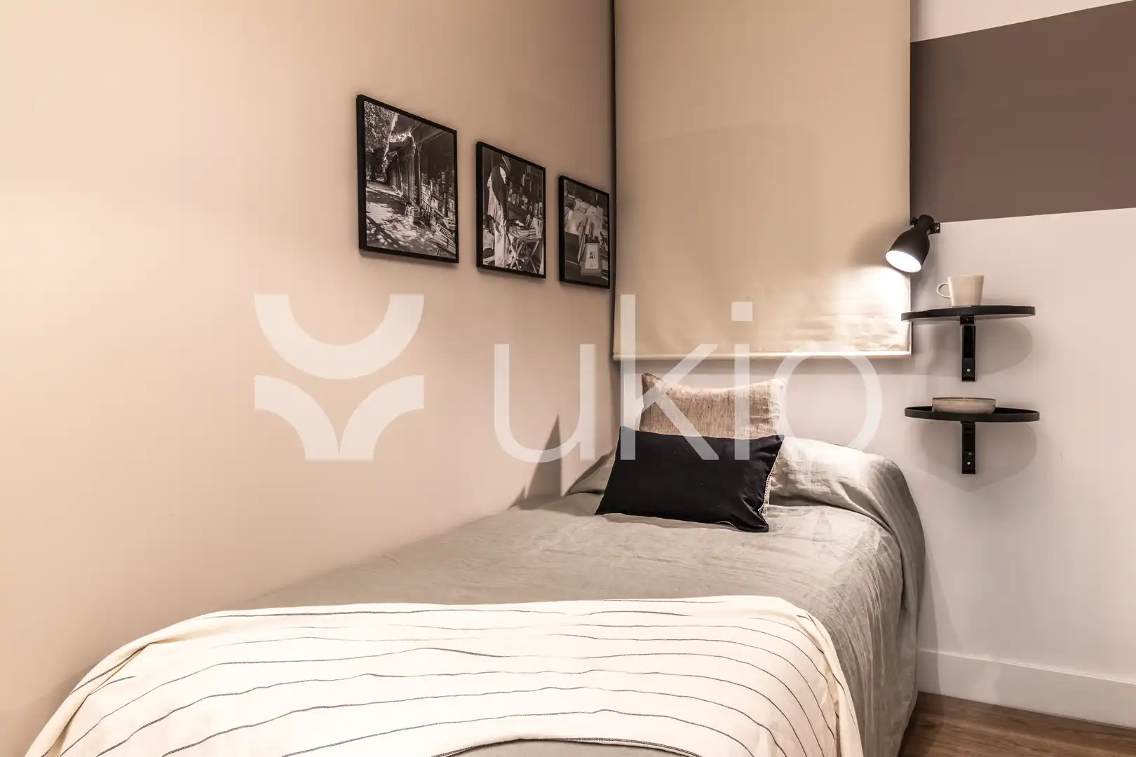 Habitación de Apartamento de alquiler en Madrid con Aire acondicionado, Calefacción y Amueblado