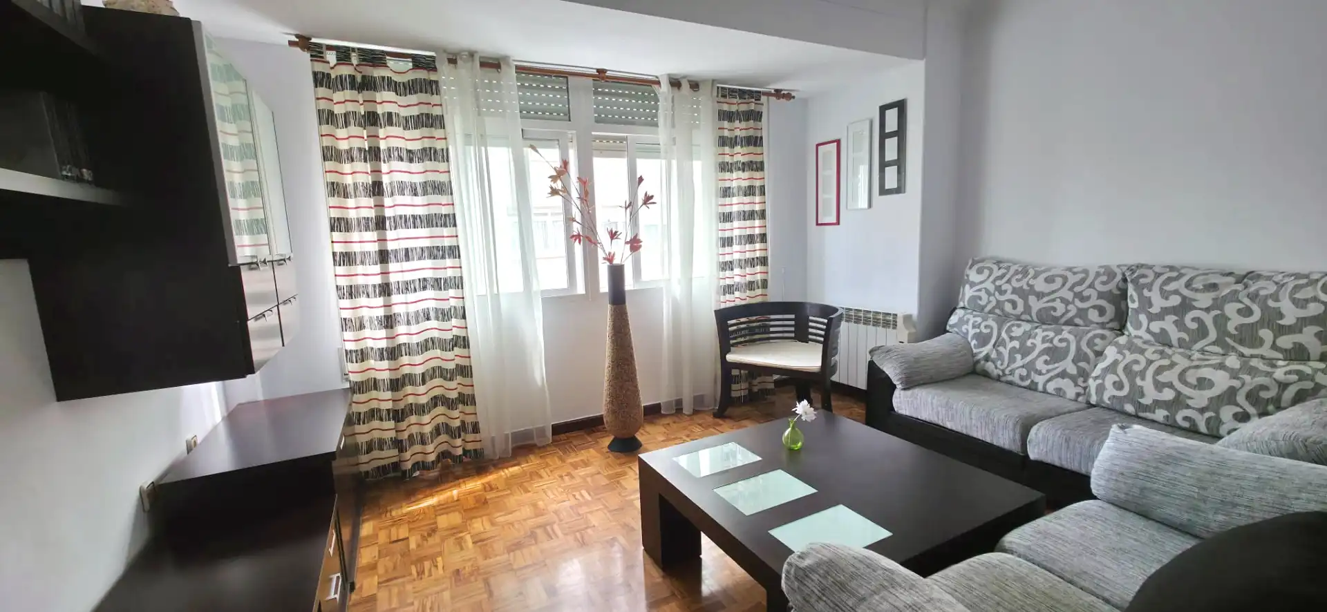 Sala d'estar de Pis en venda en Ferrol amb Calefacció, Moblat i Forn