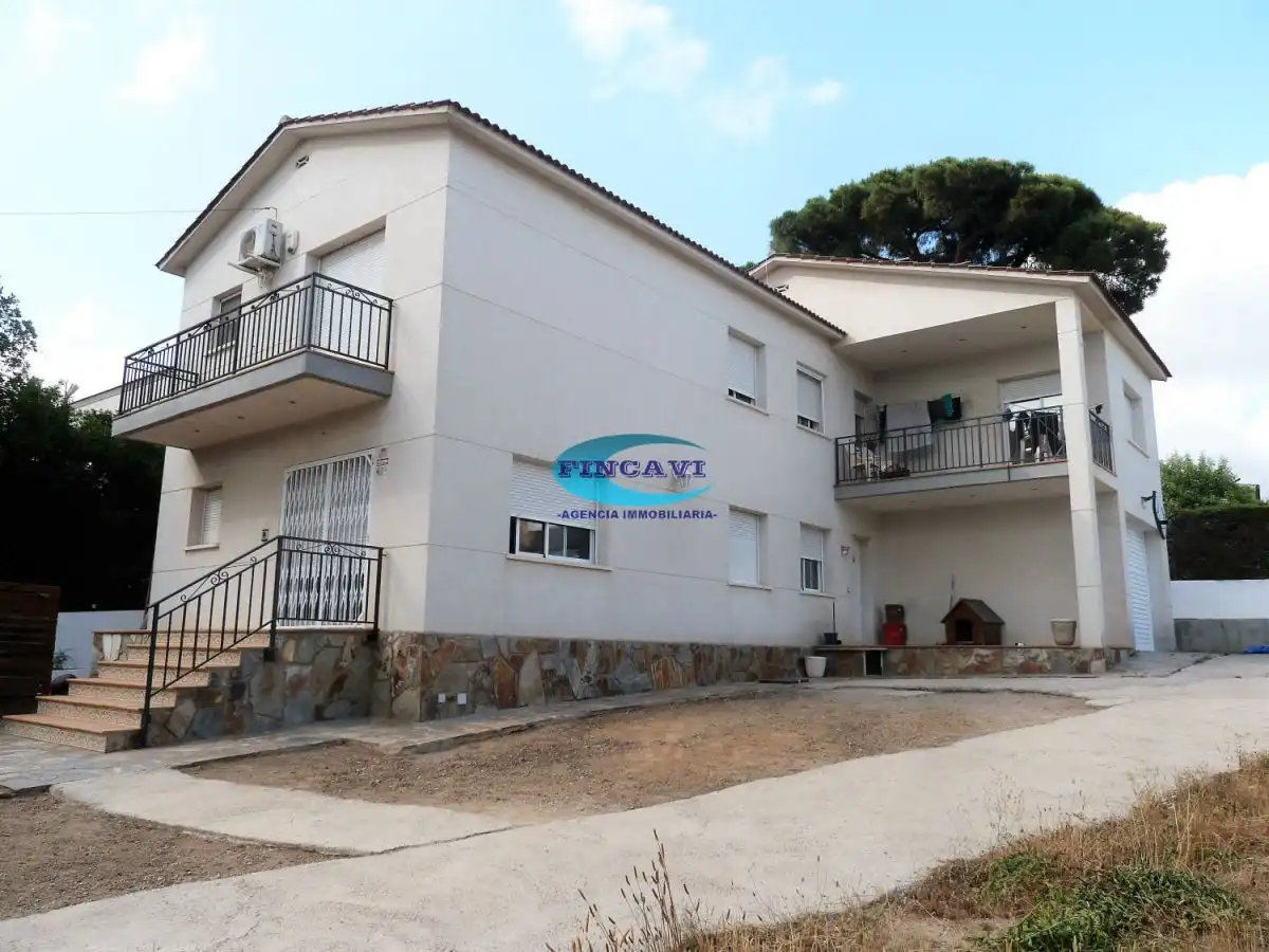 Exterior view of Houses for sale in Caldes de Montbui  with Private garden, Terrace and Storage room
