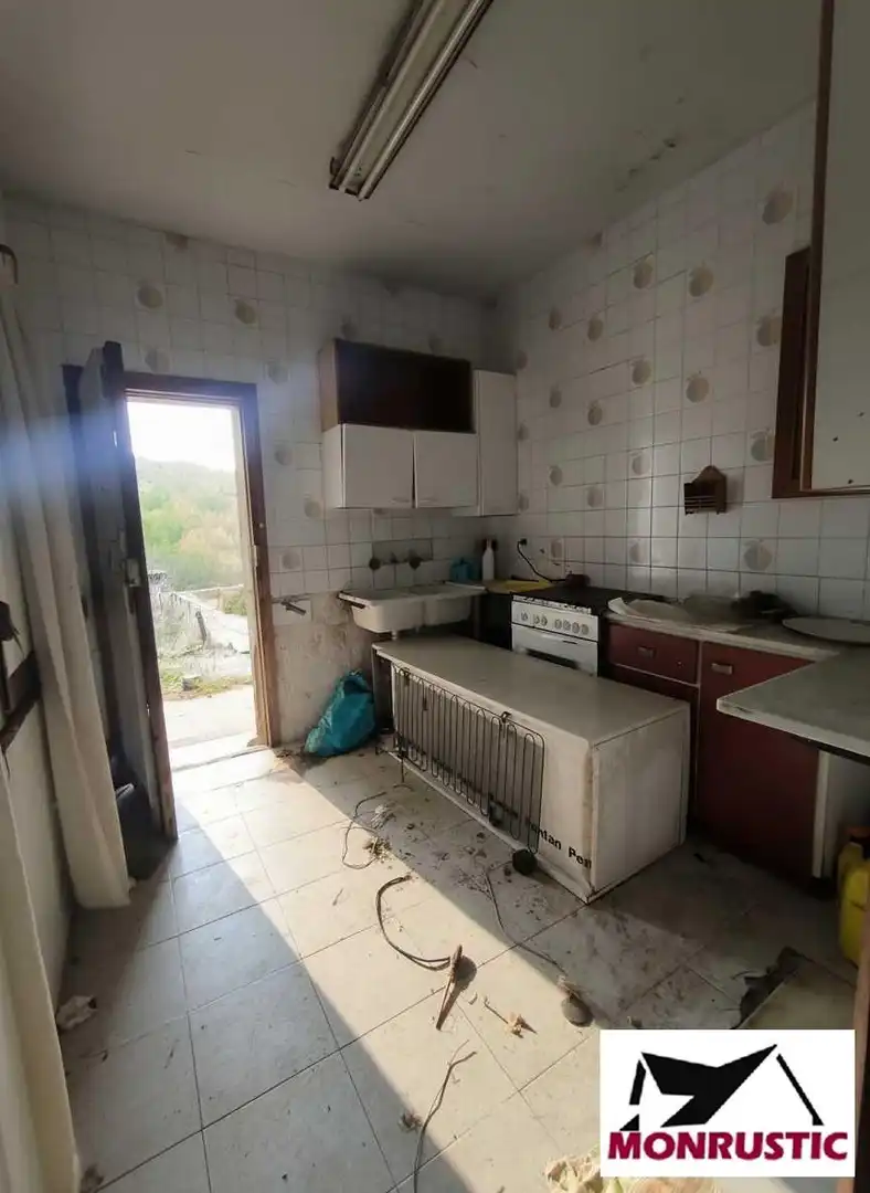 Cocina de Finca rústica en venta en Masllorenç