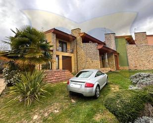 Exterior view of House or chalet for sale in San Miguel de Valero