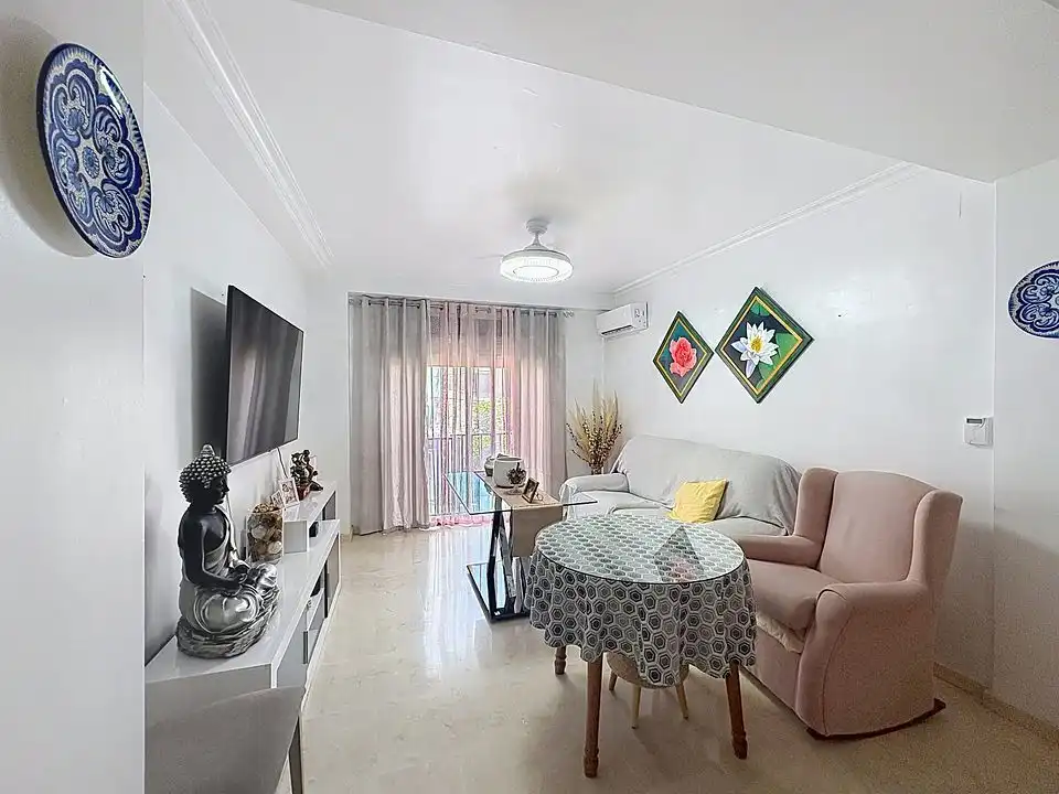 Sala de estar de Piso en venta en Pinos Puente con Aire acondicionado y Calefacción