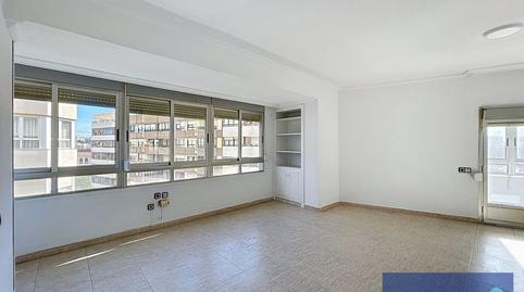 Photo 3 of Flat to rent in Carrer Pintor Velazquez, 59, Mercado, Alicante / Alacant