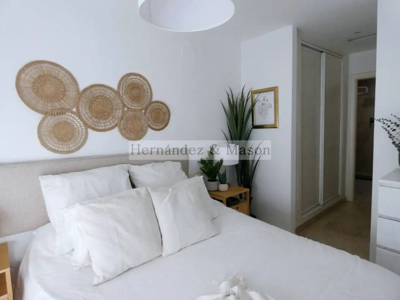 Casa aparellada amb jardí en venda a Avenida Inmaculada Concepción, imagen 17