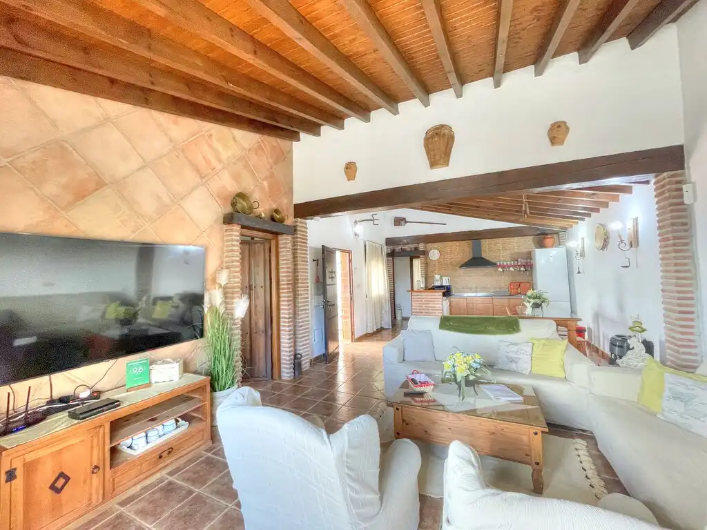 Casa rústica con piscina en venta en El Borge, imagen 10