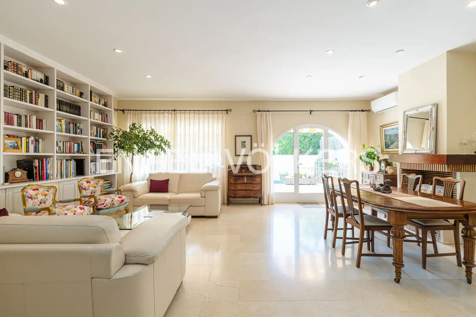 Living room of Detached homes for sale in El Escorial  with Heating, Private garden and Terrace