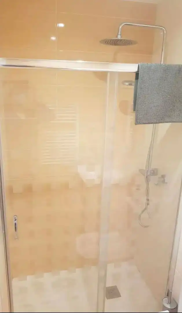 Bathroom of Flat for sale in Oviedo   with Heating and Swimming Pool