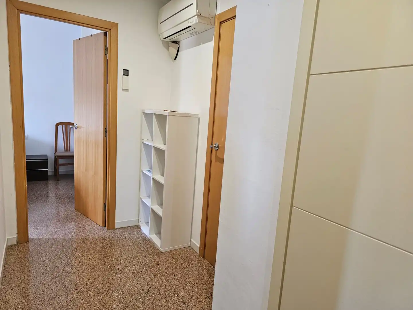 Flat for rent in Sant Andreu de la Barca  with Air Conditioner, Oven and Balcony