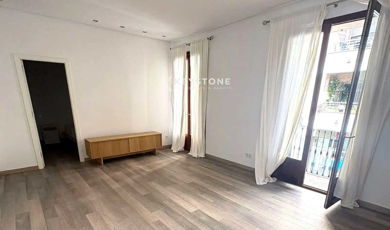 Flat for rent in CALLE DE LA INFANTA PAU,, Foners