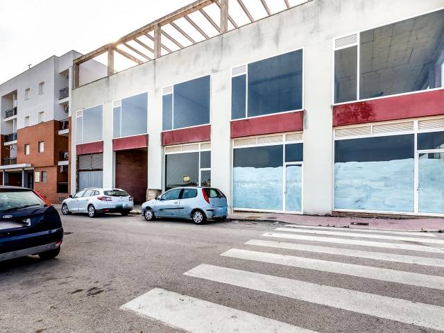 Local comercial en Venta en Chipiona, 3 en Las Palmeras - Dehesilla