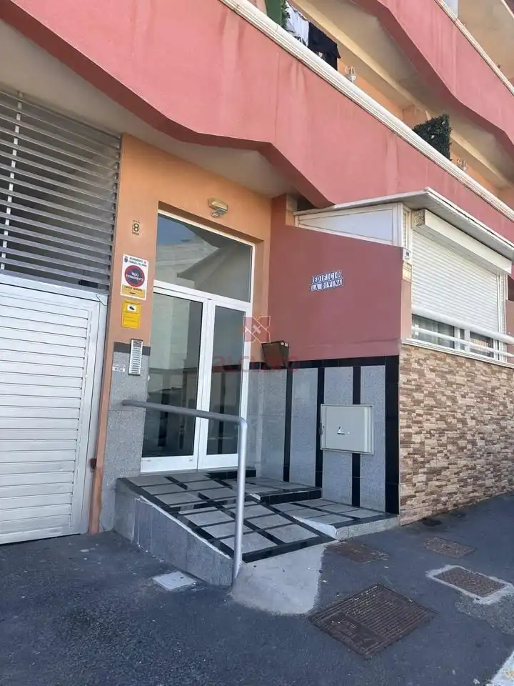 Vista exterior de Pis en venda en Granadilla de Abona